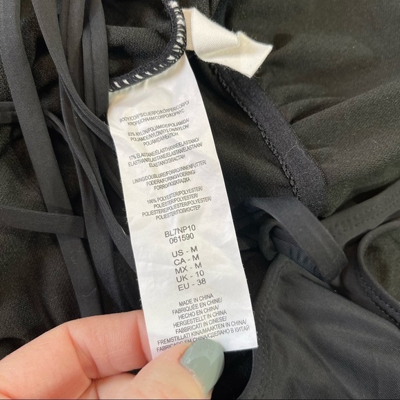 Bikini Lab Shell Yeah One Piece Swimsuit size Medium - Picture 8 of 11